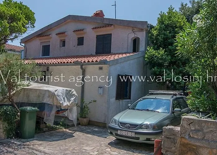 Apartment In 36584 *