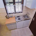 Διαμέρισμα In 36584 *